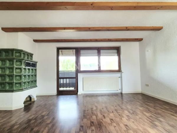 Immobilie in Triftern - ***Loft-Flair trifft Wohnkomfort – 4-Zimmer-Wohnung mit eigenem Garten, Garage & 2 Stellplätzen*** - Bild 1