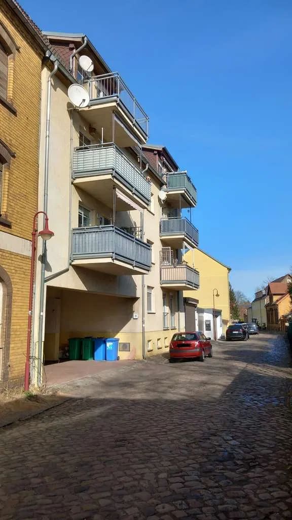 Immobilie in Luckenwalde - Eigentumswohnung: 3-Zimmer mit Balkon (Anfragen bitte nur per E-Mail) - Bild 1