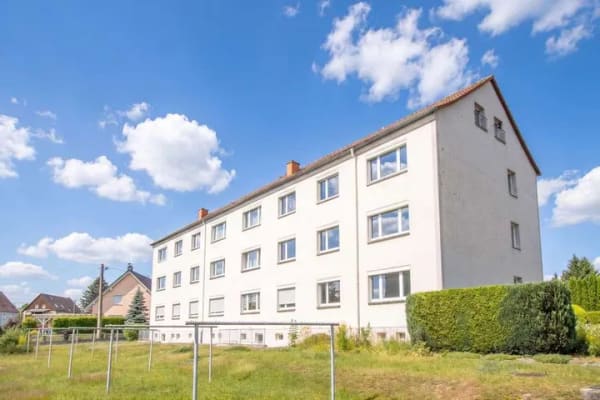 Immobilie in Freiberg - Provisionsfrei: Gut geschnittene 3-Raumwohnung in ruhiger Lage von Freiberg-Zug - Bild 1