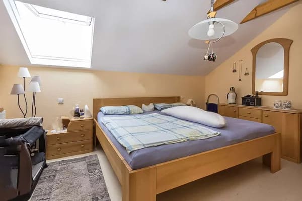 Immobilie in Sonnenbühl - Ein Zuhause, das mit Lebensplänen wächst - viel Platz für Familie, zwei Generationen und Freizeit - Bild 4