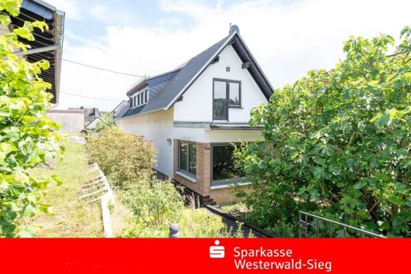 Immobilie in Oberelbert - GERÄUMIGES HAUS MIT PLATZ FÜR HUND UND KATZ! – Mit Garage u. Möglichkeit zur Dachterrasse! - Bild 0