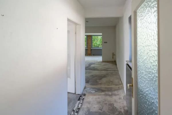 Immobilie in Oberelbert - GERÄUMIGES HAUS MIT PLATZ FÜR HUND UND KATZ! – Mit Garage u. Möglichkeit zur Dachterrasse! - Bild 1