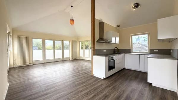 Immobilie in Molfsee - Großzügiges Wohnen in ruhiger Lage von Molfsee – vielseitig nutzbares Zuhause mit zwei Einheiten - Bild 4