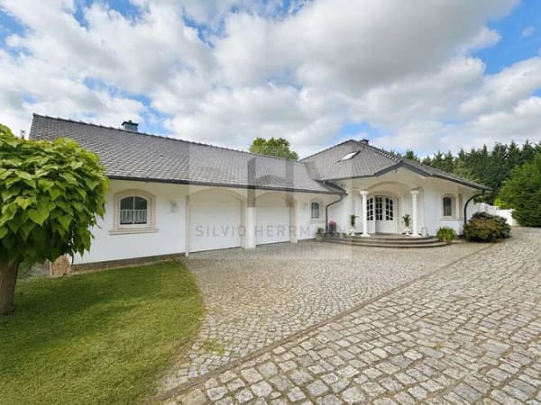 Immobilie in Guben - Großzügiges Wohn- und Gewerbeensemble mit Pension, Gaststätte und Bowlinganlage in Guben - Bild 1
