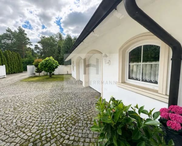 Immobilie in Guben - Großzügiges Wohn- und Gewerbeensemble mit Pension, Gaststätte und Bowlinganlage in Guben - Bild 2