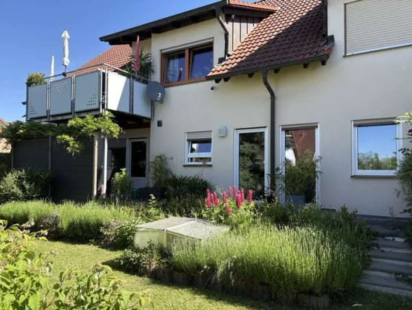 Immobilie in Kreßberg - Top renovierte, gepflegte 4 Zimmer Erdgeschosswohnung mit Gartennutzung - Bild 1