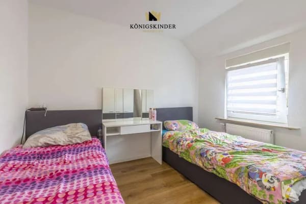 Immobilie in Ebersbach an der Fils - Helle und modernisierte 3-Zimmer-Wohnung zentral in Ebersbach - Bild 1