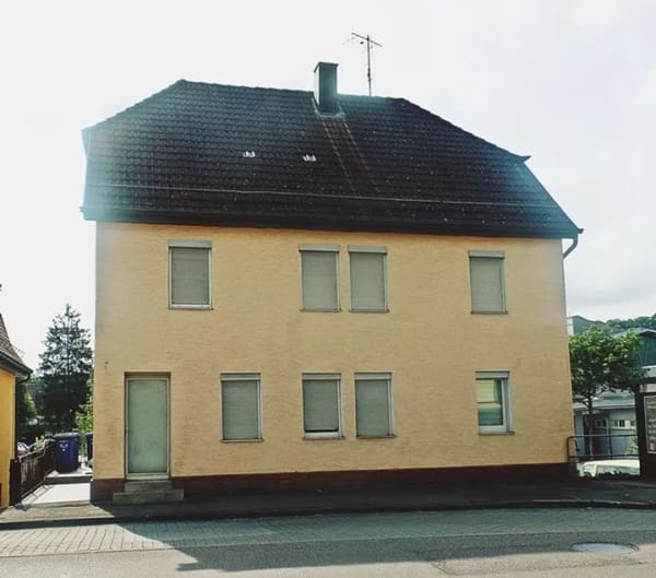 Immobilie in Leinzell - 2-Familienhaus mit ausgebautem Dachgeschoss / TOP-RENDITEOBJEKT! - Bild 1