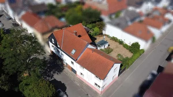 Immobilie in Lampertheim - Renovierungsbedürftiges 4-Familienhaus mit großem Potenzial in Hofheim bei Worms - Bild 2