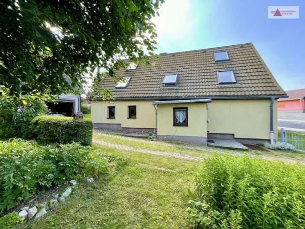 Immobilie in Altenberg - Gepflegtes Einfamilienhaus mit 1.594 m² Grundstück, Garage & Werkstatt in Altenberg - Bild 2