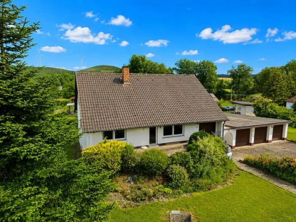Immobilie in Burgkunstadt - Tolles Wohnhaus mit großem Garten in begehrter Lage von Burgkunstadt OT - Bild 1