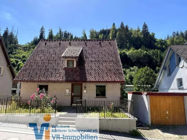 Immobilie in Triberg im Schwarzwald - Platz für Ihre Wohnideen – Einfamilienhaus mit Potenzial in Triberg-Nußbach! - Bild 0