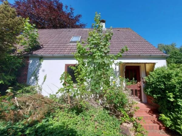 Immobilie in Hanerau-Hademarschen - Großzügiges Einfamilienhaus mit Garten und vielseitigen Nutzungsmöglichkeiten - Bild 1