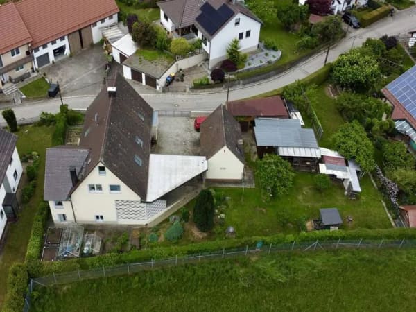 Immobilie in Heretsried - Gartenfreiheit und Raumwunder - Haus mit Zukunftspotenzial - Bild 0