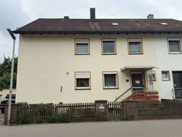 Immobilie in Ansbach - Wohnung OG , Dachgeschoss  ausbaufähig zu verkaufen - Bild 0