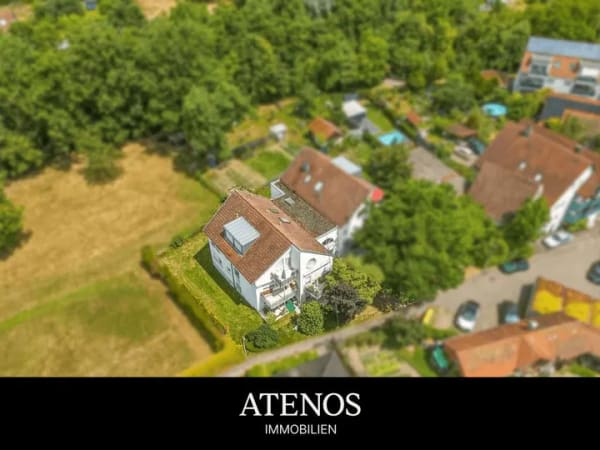 Immobilie in Weissach im Tal - Renovierungsbedürftige 1-Zimmer-Wohnung mit Terrasse und Garage! - Bild 0