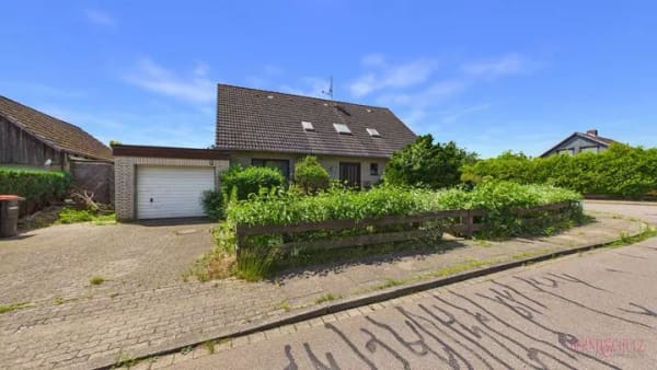 Immobilie in Trappenkamp - Großzügiges Mehrfamilienhaus mit Entwicklungspotenzial – nur 1 Stunde von Hamburg entfernt - Bild 1