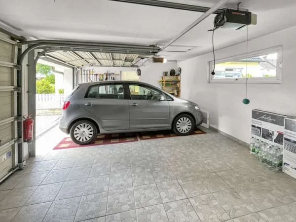 Immobilie in Rödelsee - Platz, Ruhe und Potenzial in sonniger Lage - Bild 2