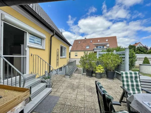 Immobilie in Rödelsee - Platz, Ruhe und Potenzial in sonniger Lage - Bild 3
