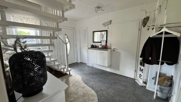 Immobilie in Münstermaifeld - Klassisches Einfamilienhaus mit Charme, Kamin und Sonnenterrasse - Bild 2