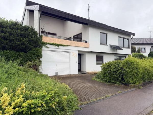 Immobilie in Neckarwestheim - Individuelles Architektenhaus in ruhiger Weinberglage - Zwei Generationen, ein Zuhause - Bild 0