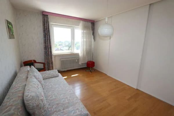 Immobilie in Kaarst - + Holzbüttgen + 3-Zimmer-Wohnung + ca. 84 m² + Bj.1974 + 5. OG + Aufzug + - Bild 2