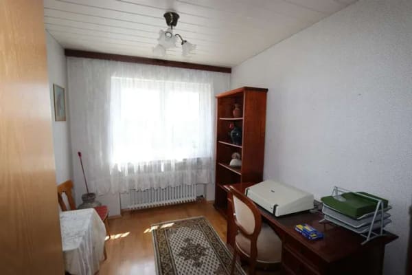Immobilie in Kaarst - + Holzbüttgen + 3-Zimmer-Wohnung + ca. 84 m² + Bj.1974 + 5. OG + Aufzug + - Bild 3