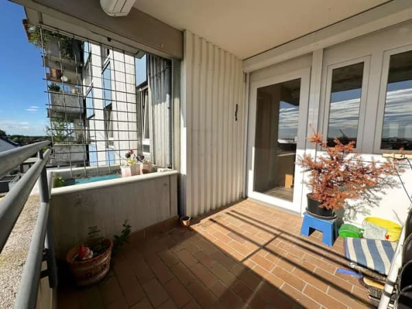 Immobilie in Baltmannsweiler - Attraktive 2,5-Zimmer-Wohnung mit Balkon und praktischem Grundriss  - Bild 2