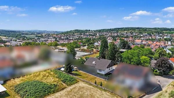 Immobilie in Niefern-Öschelbronn - Solide Kapitalanlage am Ortsrand – gepflegtes MFH mit Blick ins Grüne und attraktiven Mieteinnahmen - Bild 1