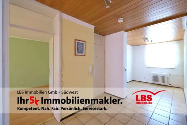 Immobilie in Karlsbad - 2,5 Zimmer-Wohnung inkl. Garage in Langensteinbach - Bild 2