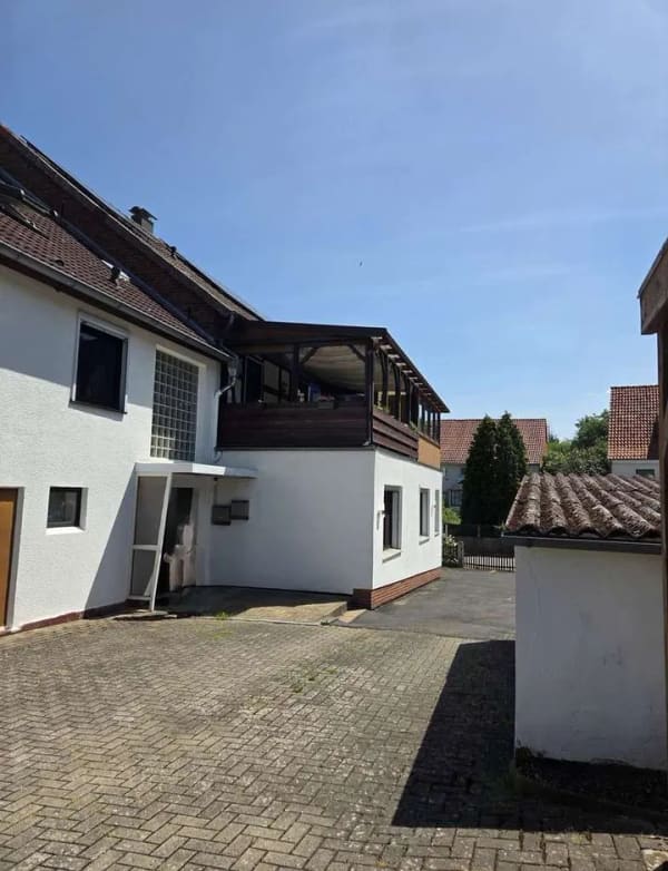 Immobilie in Bovenden - MFH mit sechs Wohneinheiten inklusiv vier Bauplätzen - Bild 1