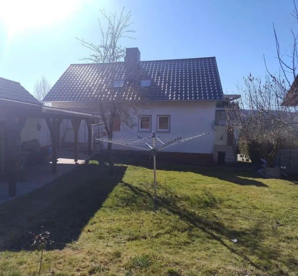 Immobilie in Herleshausen - Haus mit Nebengebäude - Bild 1