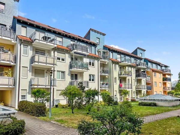 Immobilie in Rathenow - Bezugsfreie 3-Zimmer-Dachgeschosswohnung mit Galerie, Balkon und Tiefgaragenstellplatz in Rathenow - Bild 0