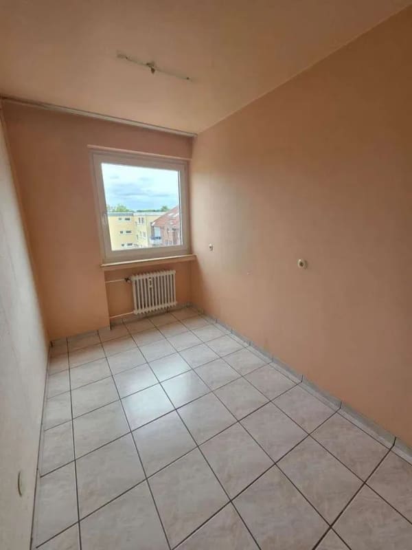 Immobilie in Swisttal - Leerstehende 4 - Zimmer Wohnung in Swisstal zum Verkauf - Bild 4