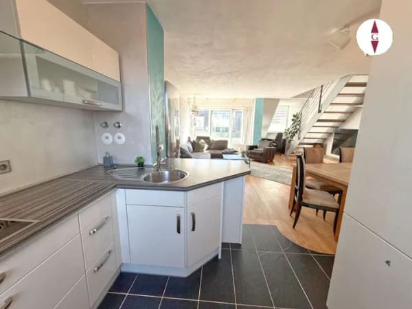 Immobilie in Sinzheim - Maisonette-Wohnung – stilvolles Wohnen über den Dächern von Sinzheim mit Loggia und TG-Stellplatz - Bild 4