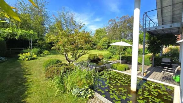Immobilie in Durbach - Besondere Immobilie - modernes, hochwertiges Einfamilienhaus mit parkartigem Garten*** - Bild 1