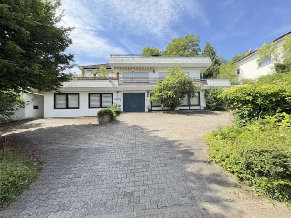 Immobilie in Eltville am Rhein - Penthouse-Wohnung mit Garten, Terrasse und Panoramablick in top Feldrandlange von Eltville  - Bild 3