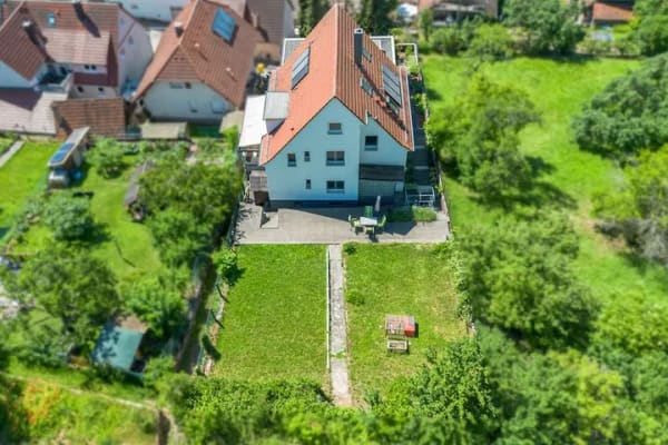 Immobilie in Remshalden - Großzügiges Anwesen im Stadtkern mit toller Aussicht und vermieteter Einliegerwohnung - Bild 0