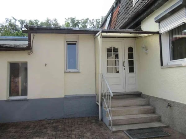 Immobilie in Dessau-Roßlau - DHH mit viel Wohnfläche und großer Werkstatt in Dessau-Roßlau zu verkaufen - Bild 2