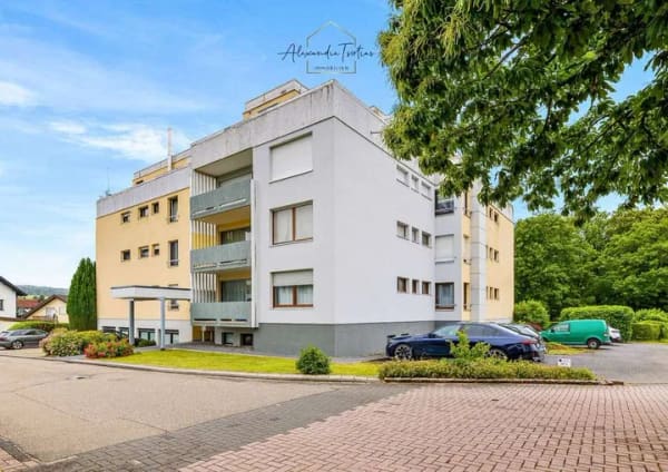 Immobilie in Straubenhardt - Lichtdurchflutete 3,5 Zimmer Wohnung mit Loggia, Aufzug, Stellplatz und flexiblem 4-Zimmer Potenzial - Bild 3