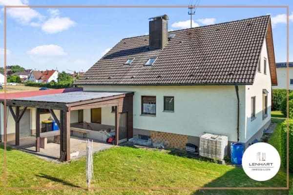 Immobilie in Jettingen-Scheppach - **Einfamilienhaus in ruhiger Lage in Jettingen mit großem Garten und viel Platz für die Familie** - Bild 1