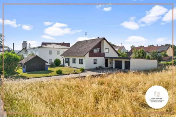 Immobilie in Jettingen-Scheppach - **Einfamilienhaus in ruhiger Lage in Jettingen mit großem Garten und viel Platz für die Familie** - Bild 3