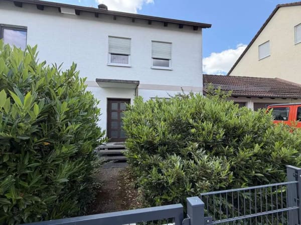 Immobilie in Aystetten - DAS RAUMWUNDER - Familienfreundliche Doppelhaushälfte mit Platz für die ganze Familie - Bild 1