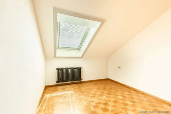 Immobilie in Friedenweiler - Gemütliche 2-Zimmer-Wohnung mit Holzofen, Empore und zwei sonnigen Terrassen in Friedenweiler - Bild 3