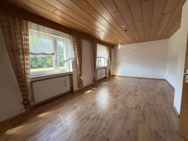 Immobilie in Saarlouis - Schöne Doppelhaushälfte in ruhiger Lage von Saarlouis-Fraulautern - Bild 3