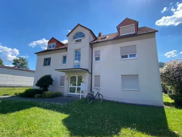 Immobilie in Kleinheubach - Helle 2-Zi.-Eigentumswohnung mit Loggia und Kfz-Stellplatz! - Bild 2