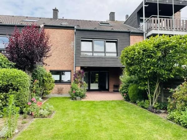 Immobilie in Geldern - Reihenhaus mit Einbauküche und Garage in Geldern-Veert - Bild 2