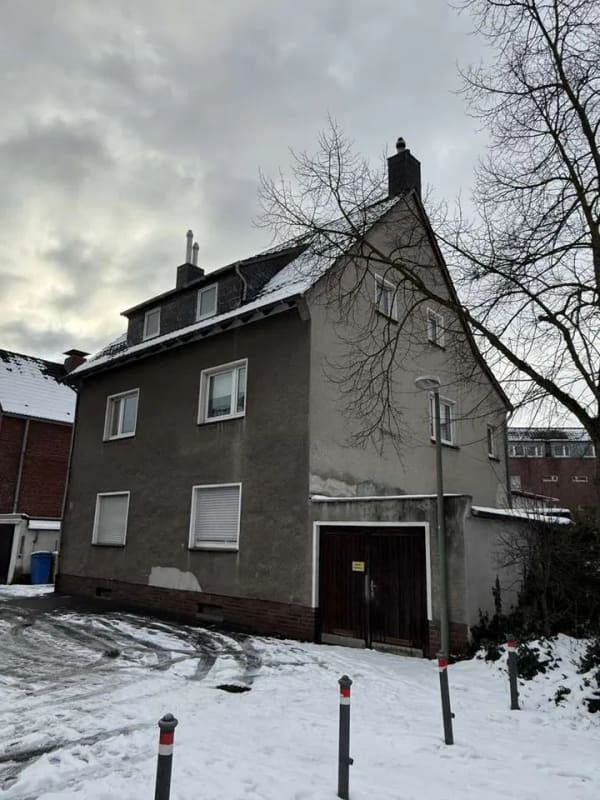 Immobilie in Neuss - Mehrfamilienhaus mit drei Wohneinheiten  in Neuss - Bild 0