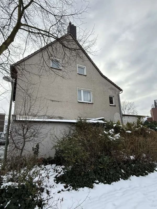 Immobilie in Neuss - Mehrfamilienhaus mit drei Wohneinheiten  in Neuss - Bild 1