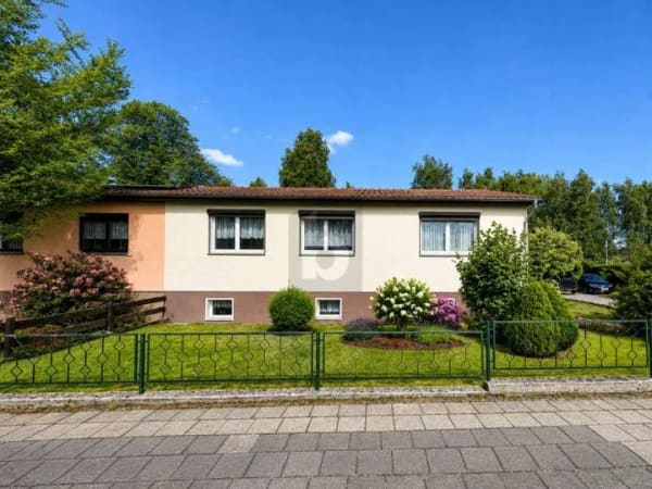 Immobilie in Osterburg (Altmark) - Haus in Osterburg (Altmark) (Osterburg) - Bild 0